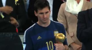 Messi recibe Balón de Oro como mejor jugador de Brasil 2014                                                                                           